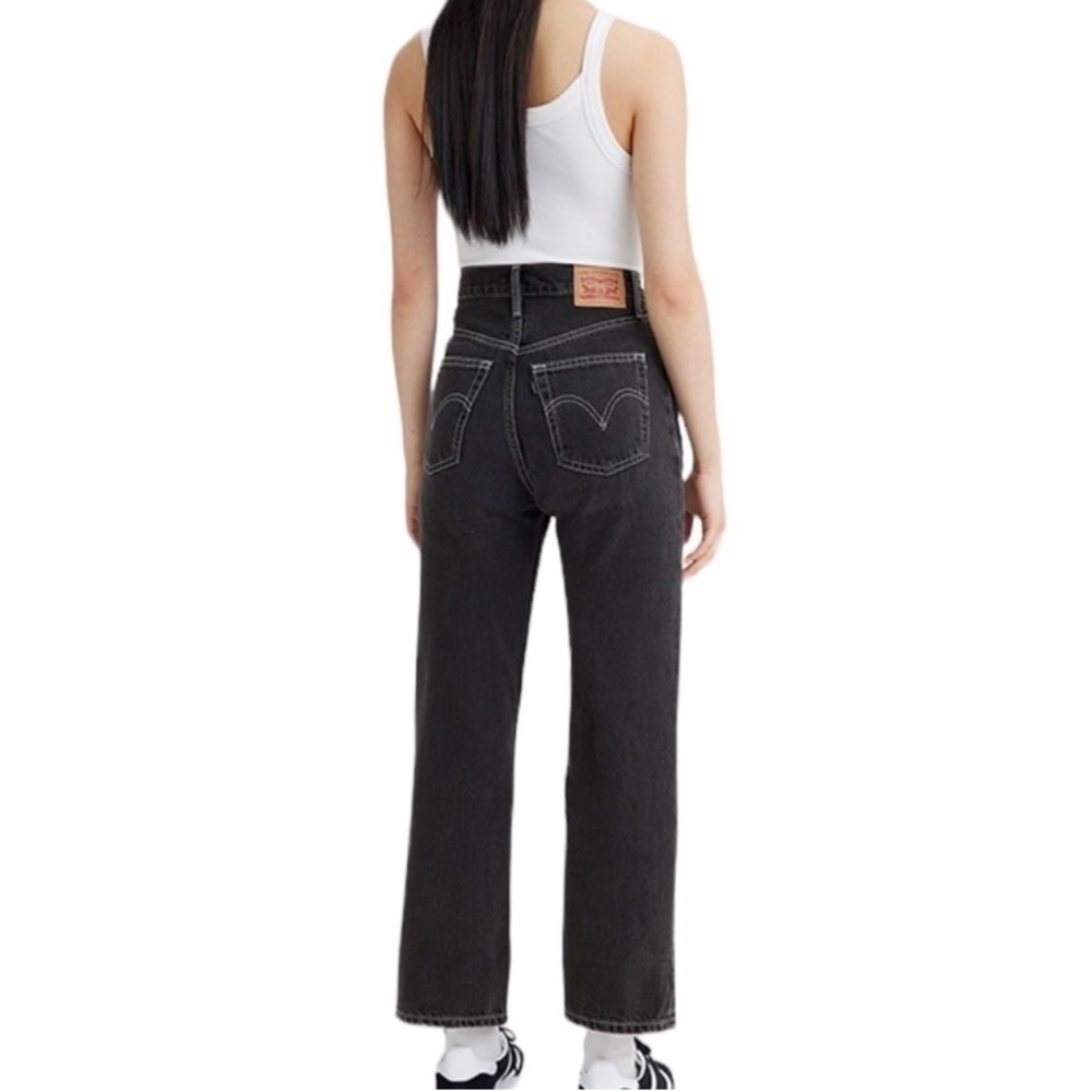 Women’s Levi’s Cropped Straight Ribcage Jeans!! - Picture 5 of 5